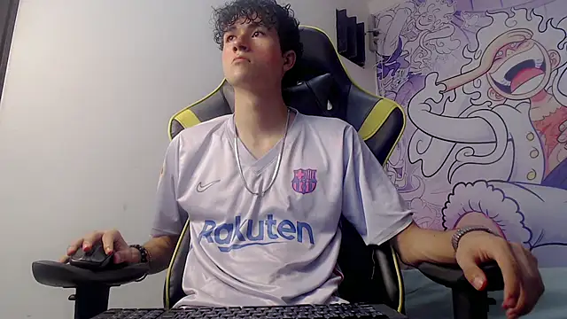 Snapshot of johnny_cagee chatting on February 2025 03:33:01 AM johnny cagee online show from February 2025 03:33:01 AM