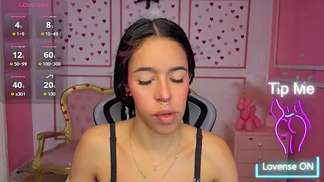 Snapshot of stephania_t chatting on January 2026 12:00:01 PM stephania t online show from January 2026 12:00:01 PM