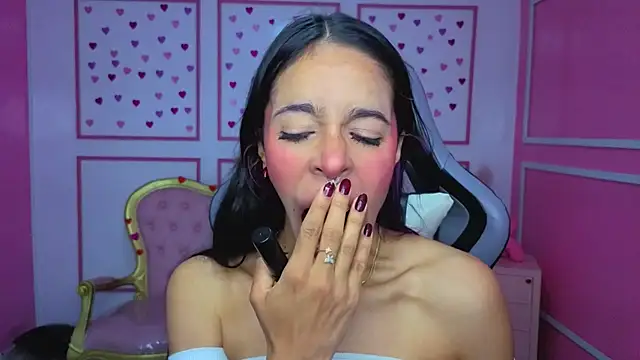 Snapshot of stephania_t chatting on February 2026 12:20:02 PM stephania t online show from February 2026 12:20:02 PM