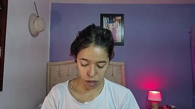 stephania t online show from May 2026 04:57:01 PM
