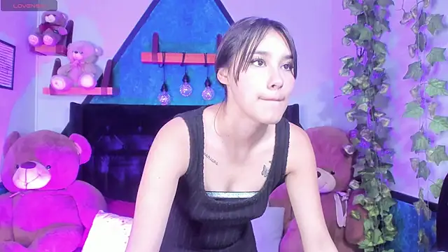 Snapshot of _Sophie__miller chatting on January 2025 08:13:02 PM Sophie miller online show from January 2025 08:13:02 PM