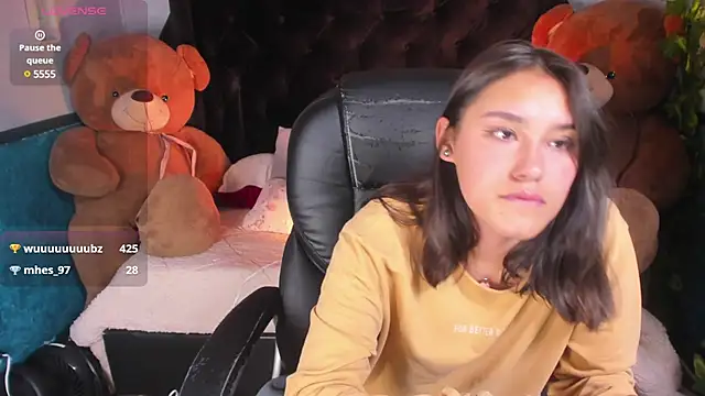 Snapshot of _Sophie__miller chatting on March 2025 11:27:02 PM Sophie miller online show from March 2025 11:27:02 PM