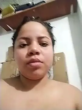 Snapshot of Elaa_euphoria chatting on January 2025 11:05:02 PM Elaa euphoria online show from January 2025 11:05:02 PM