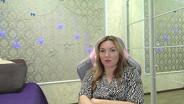 -DIVORA- online show from March 2025 07:59:02 PM