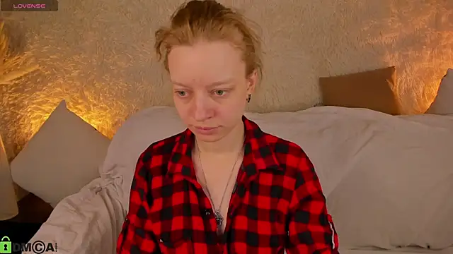 Snapshot of Michelle_Blond chatting on March 2026 07:24:01 AM Michelle Blond online show from March 2026 07:24:01 AM