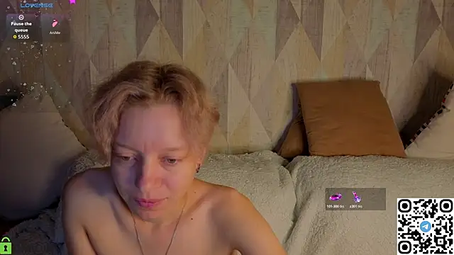Michelle Blond online show from July 2026 01:12:02 AM