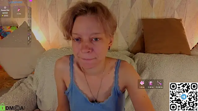 Michelle Blond online show from July 2026 11:34:01 PM