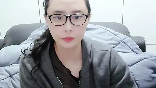 yourz tw online show from March 2025 08:13:01 AM