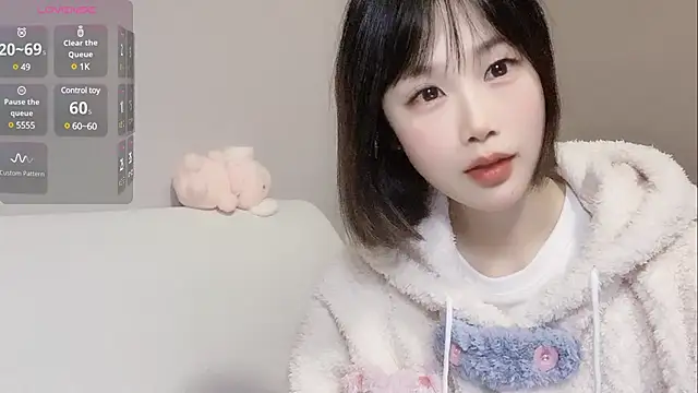 Snapshot of LaoSHI-999 chatting on February 2025 12:14:01 AM LaoSHI-999 online show from February 2025 12:14:01 AM