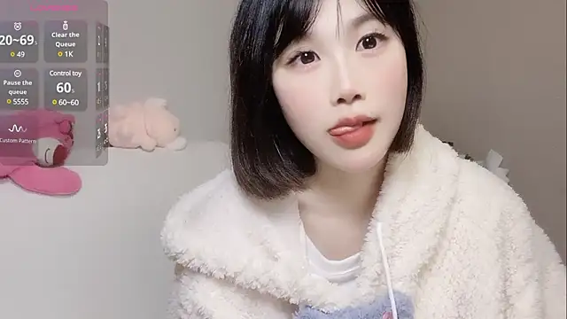 Snapshot of LaoSHI-999 chatting on February 2025 09:28:01 AM LaoSHI-999 online show from February 2025 09:28:01 AM