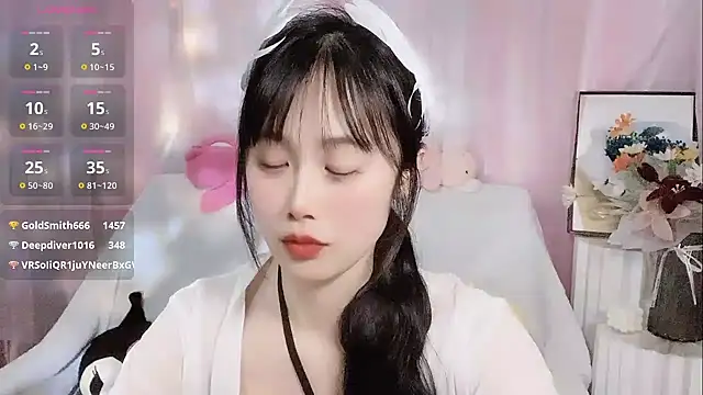 Snapshot of LaoSHI-999 chatting on February 2025 11:30:02 AM LaoSHI-999 online show from February 2025 11:30:02 AM