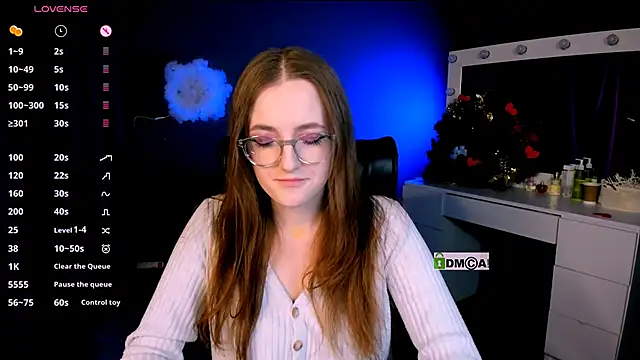 luna berryy online show from February 2025 11:30:01 PM