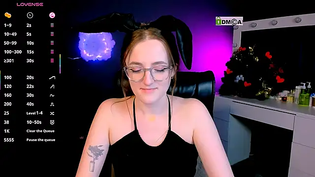 luna berryy online show from February 2025 11:32:02 PM