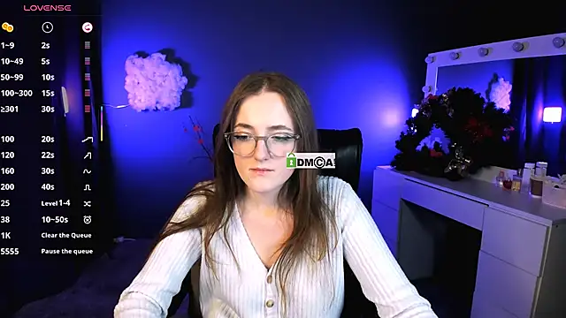 luna berryy online show from February 2025 02:25:01 AM