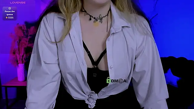 luna berryy online show from May 2026 07:21:01 PM