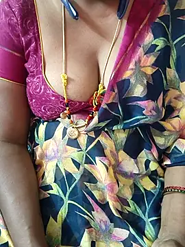 Snapshot of sweety_telugupilla chatting on February 2026 06:01:01 AM sweety telugupilla online show from February 2026 06:01:01 AM