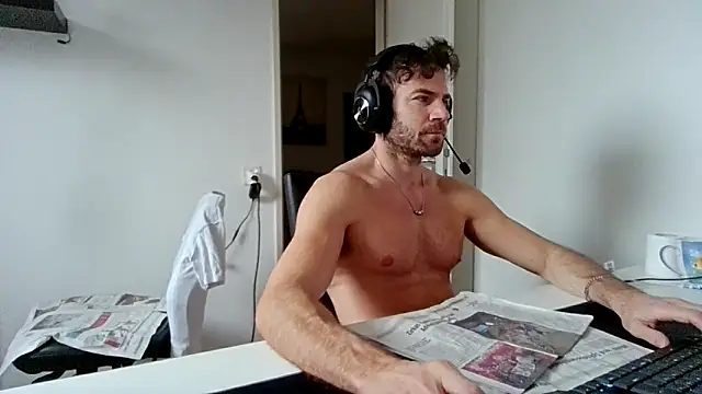 alpha-hunk online show from December 2025 10:44:02 AM