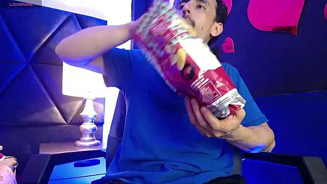 Sr Magnus  online show from February 2025 11:47:02 AM