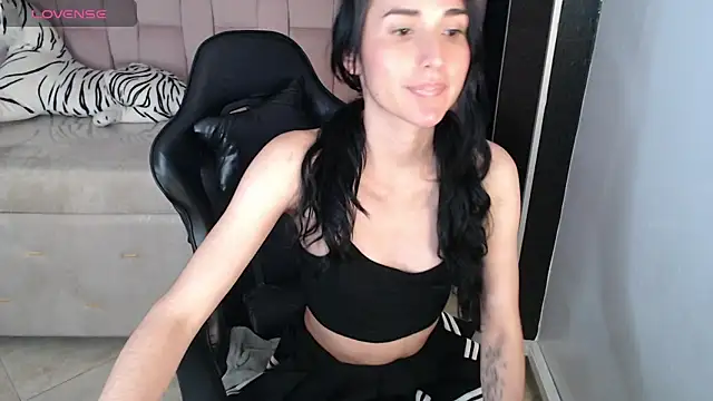 jesi daniels b online show from December 2024 10:47:02 PM