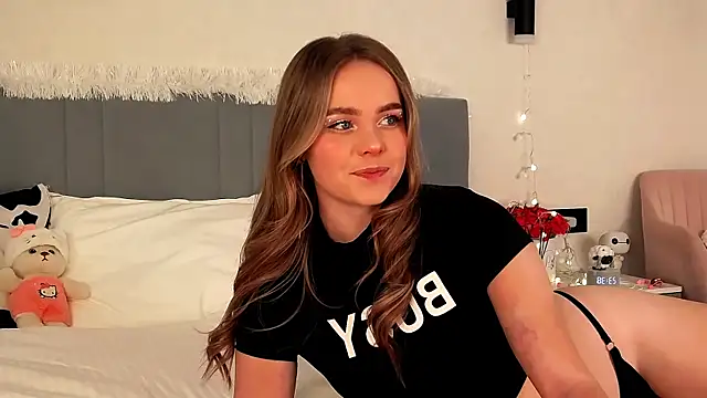 SIlviaBeyt online show from October 2025 08:43:02 PM