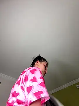 aurora divine online show from December 2025 10:50:02 PM