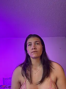 aurora divine online show from March 2026 07:03:02 PM