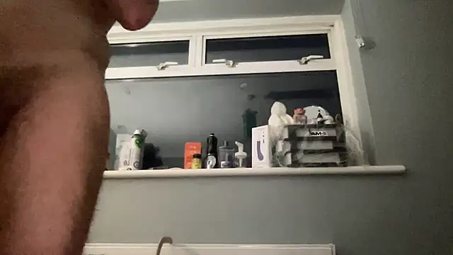 Snapshot of GotItGoin chatting on March 2025 05:10:02 AM GotItGoin online show from March 2025 05:10:02 AM