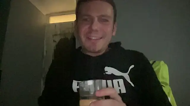 Snapshot of GotItGoin chatting on October 2025 10:29:02 PM GotItGoin online show from October 2025 10:29:02 PM