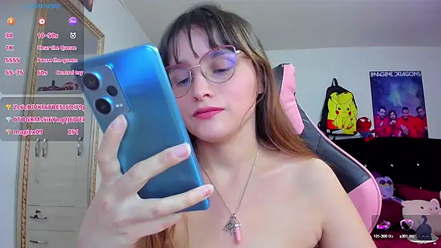 Snapshot of Lucyy-hess chatting on January 2025 09:30:02 PM Lucyy-hess online show from January 2025 09:30:02 PM