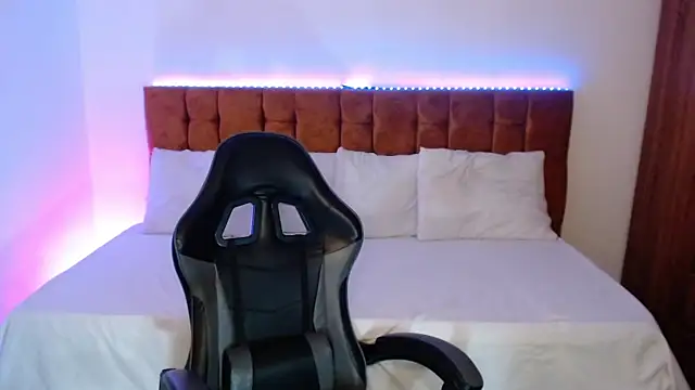 alexiaaross online show from September 2025 09:22:02 AM