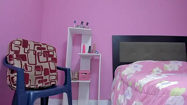 Snapshot of LolaBoobs chatting on March 2025 07:25:02 AM LolaBoobs online show from March 2025 07:25:02 AM