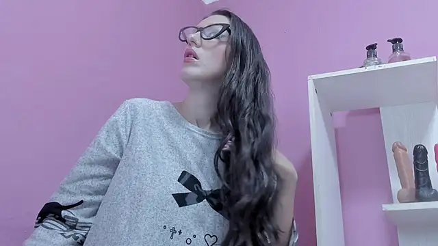 LolaBoobs online show from November 2025 05:13:02 AM