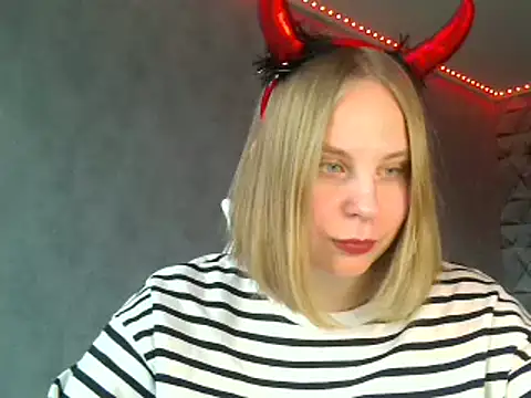 Thalia  Star online show from January 2025 12:17:02 PM