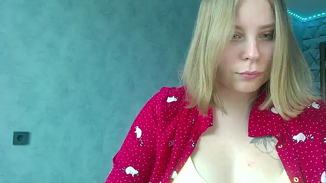 Thalia  Star online show from February 2025 10:26:02 AM