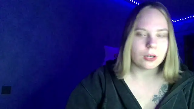 Thalia  Star online show from February 2025 04:53:01 AM