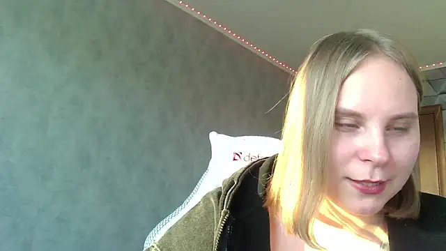 Thalia  Star online show from February 2025 02:16:02 PM