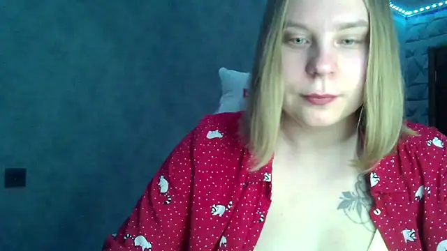 Thalia  Star online show from February 2025 05:05:02 AM