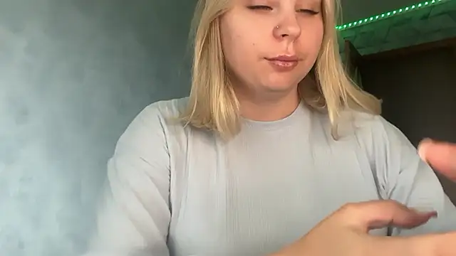 Thalia  Star online show from October 2025 11:07:02 AM