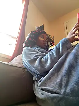 choclatepeaach online show from January 2026 04:01:02 PM