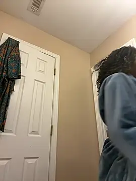 choclatepeaach online show from January 2026 02:32:01 PM