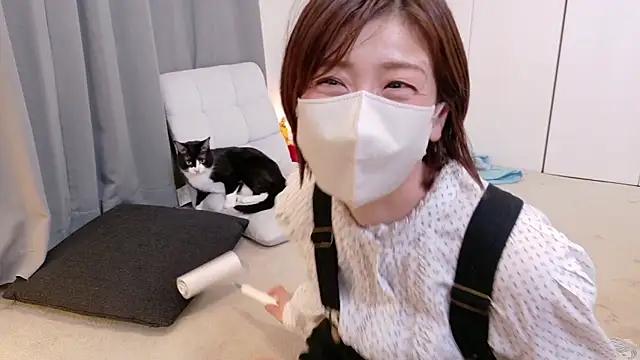 Risa 06 online show from May 2026 01:26:02 PM