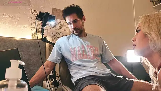 Snapshot of 2lust chatting on December 2025 08:55:02 AM 2lust online show from December 2025 08:55:02 AM