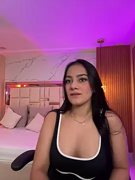 Snapshot of mallie_quinn chatting on January 2025 04:54:02 PM mallie quinn online show from January 2025 04:54:02 PM