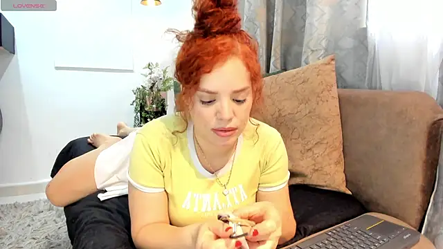 ebbafernandez  online show from October 2025 11:51:02 AM