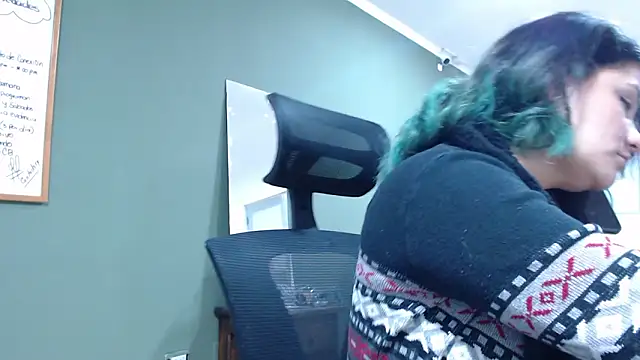 Snapshot of gigiqueen_18 chatting on March 2026 11:54:02 PM gigiqueen 18 online show from March 2026 11:54:02 PM