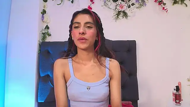 Snapshot of Alyssa_jones chatting on March 2025 07:09:01 AM Alyssa jones online show from March 2025 07:09:01 AM