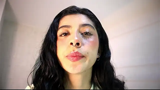 Alyssa jones online show from June 2026 04:07:02 AM