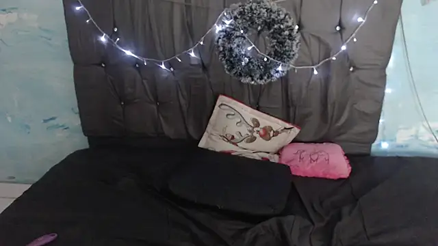 Camila TransGirl online show from February 2025 06:33:01 AM