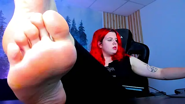 Snapshot of NielletaBlossom chatting on January 2025 11:21:02 AM NielletaBlossom online show from January 2025 11:21:02 AM