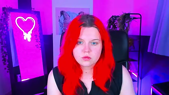 Snapshot of NielletaBlossom chatting on January 2025 04:55:01 AM NielletaBlossom online show from January 2025 04:55:01 AM